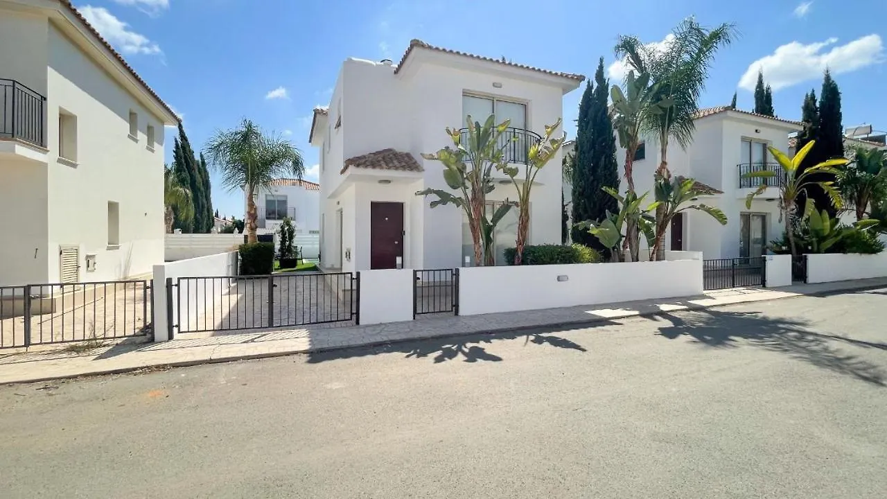 Villa Guenther Palm Village Protaras